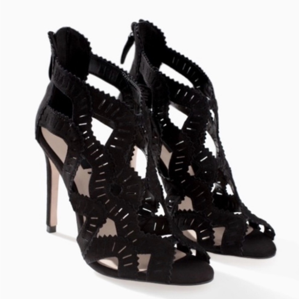 Zara Basic Black Faux Suede Laser Cut Caged 4.5” Zip Back Stilettos -Sz 40 GUC